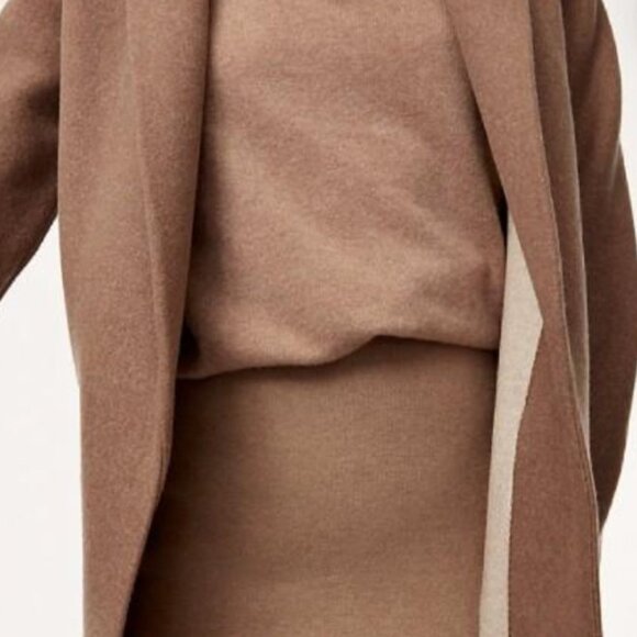 NWOT ARITZIA Luxe Lounge Jacket - Picture 4 of 6